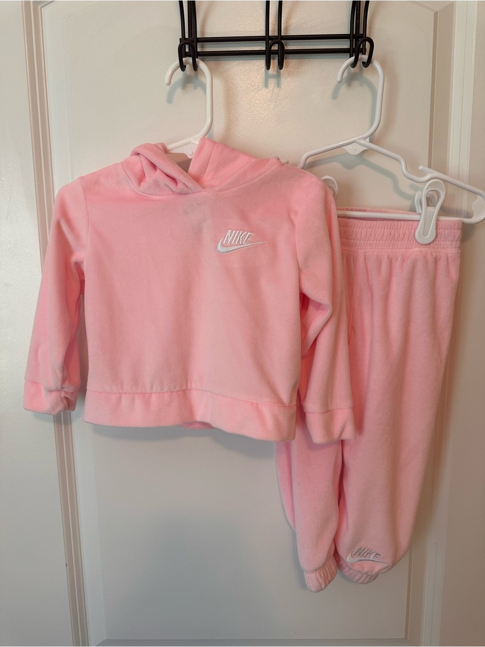 Nike Toddler Pink Hoodie and Joggers Set - Picture 1 of 4